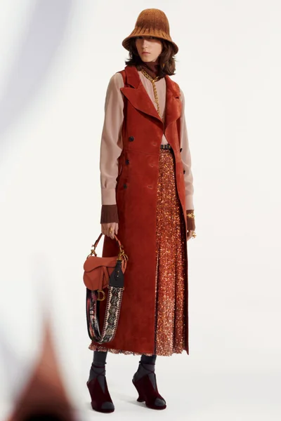 Look 46
